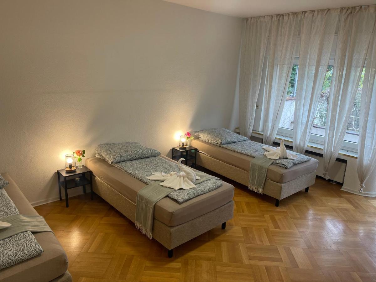 Comfortable Shared Apartment With Private Room In 韦塞林 外观 照片