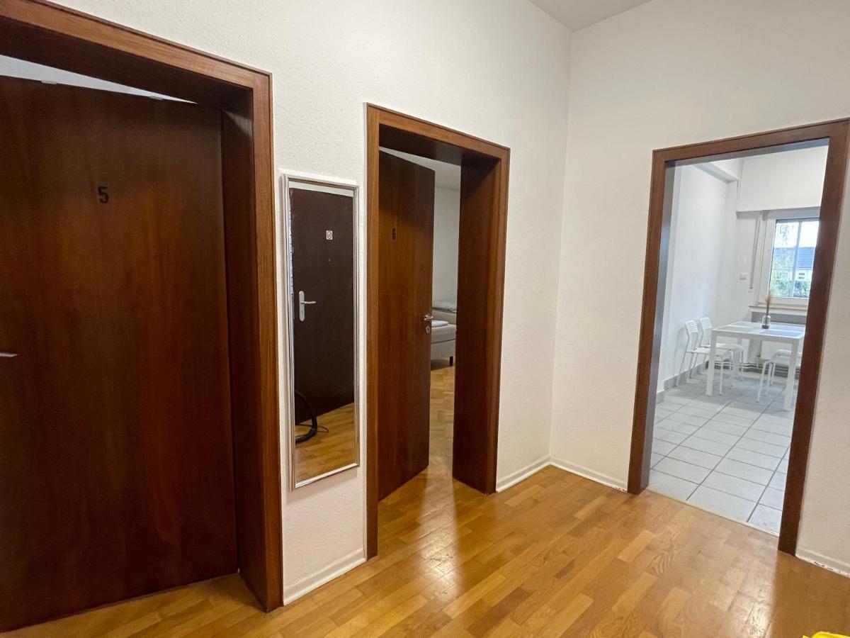 Comfortable Shared Apartment With Private Room In 韦塞林 外观 照片