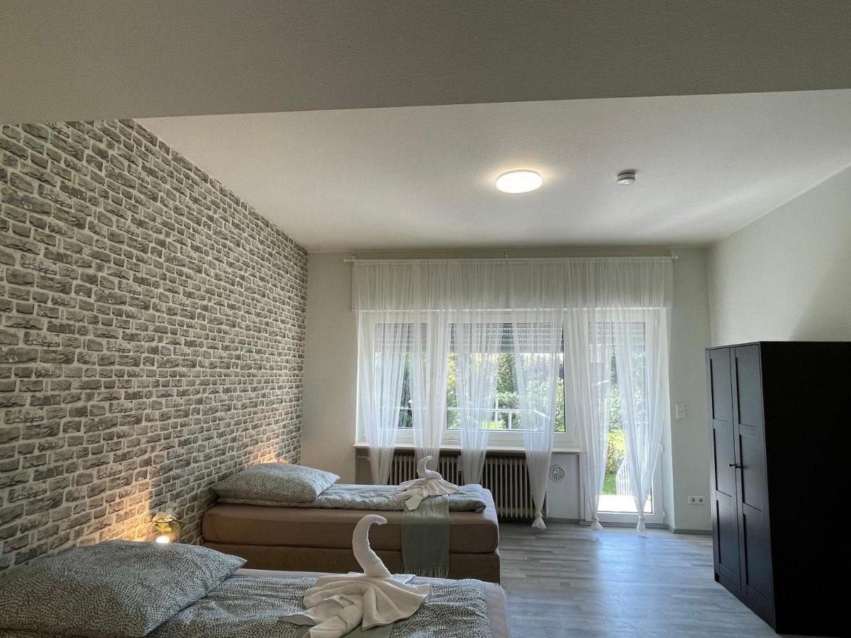 Comfortable Shared Apartment With Private Room In 韦塞林 外观 照片