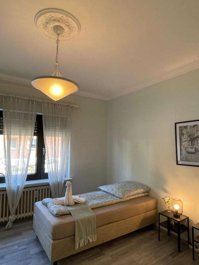 Comfortable Shared Apartment With Private Room In 韦塞林 外观 照片