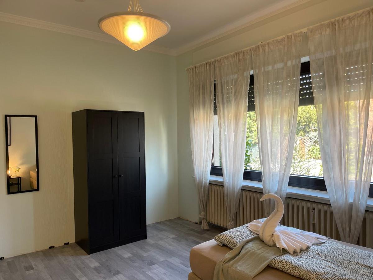 Comfortable Shared Apartment With Private Room In 韦塞林 外观 照片